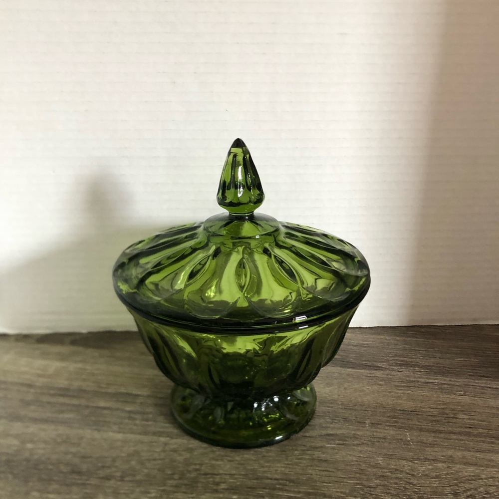 Vtg Emerald Green Glass Lidded Candy Dish